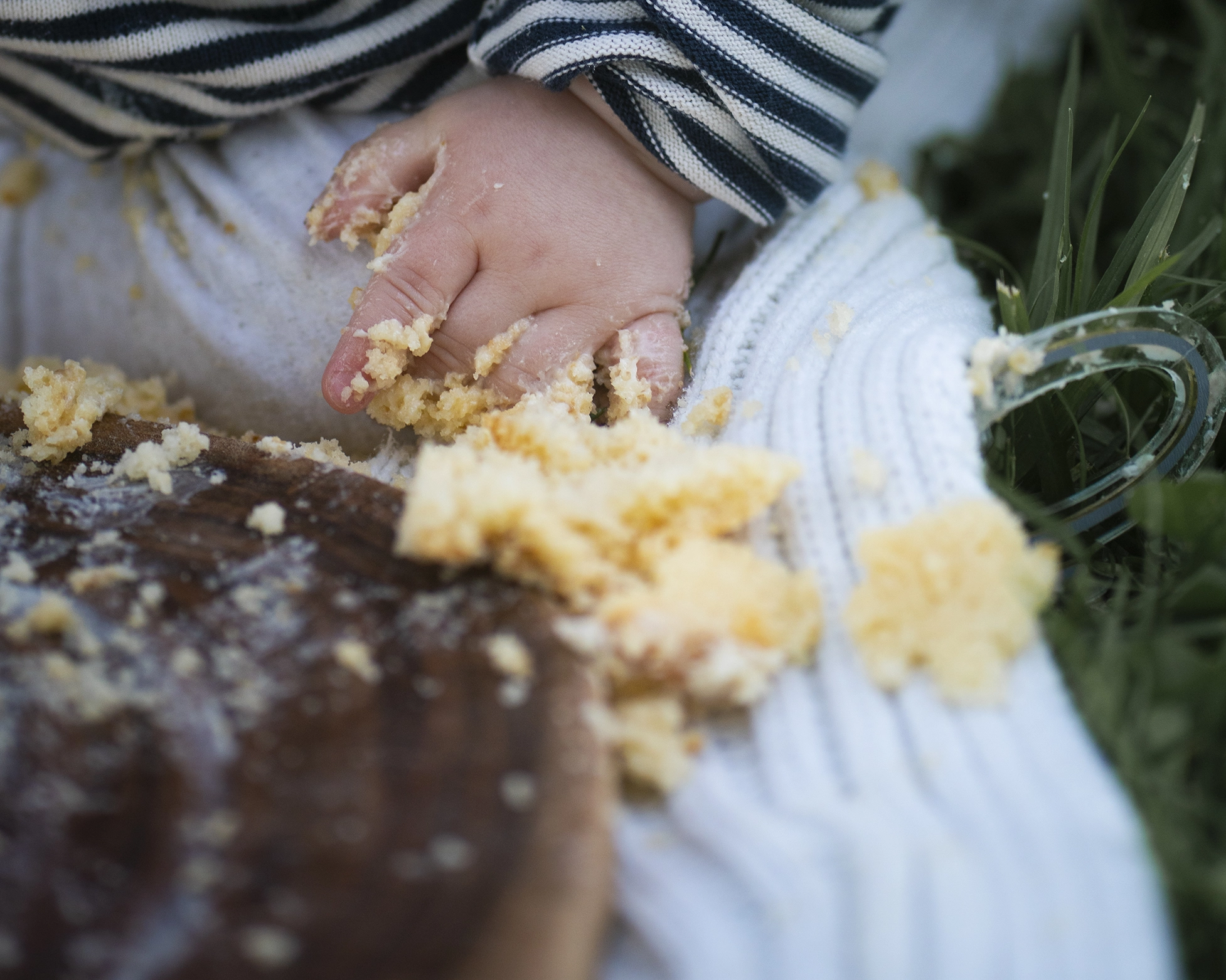 First Birthday Golden Hour Cake Smash - Image 8